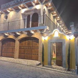 casa-miranda.guatemalaantiguahotels.com/