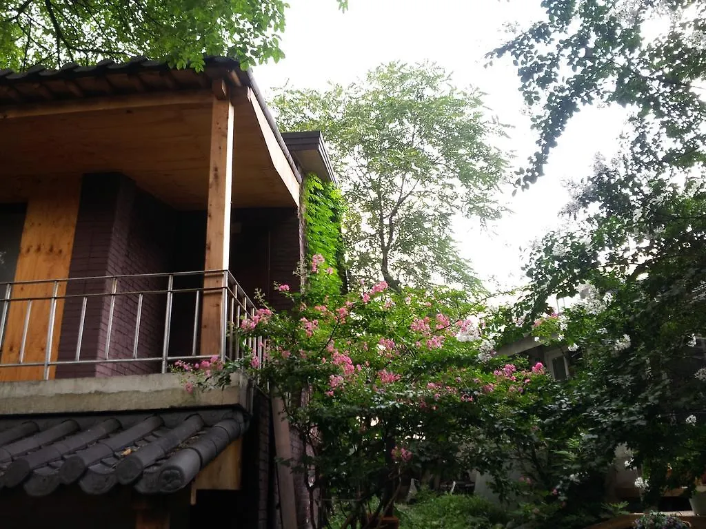 Jiwoljang Guest House Seoul